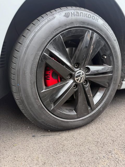 Mk7 golf🔥
Milano red calipers❤️
Custom initials in gloss black🖤
2 hour turnaround⏳
#golf #caliperpainting #fyp #viral #vw