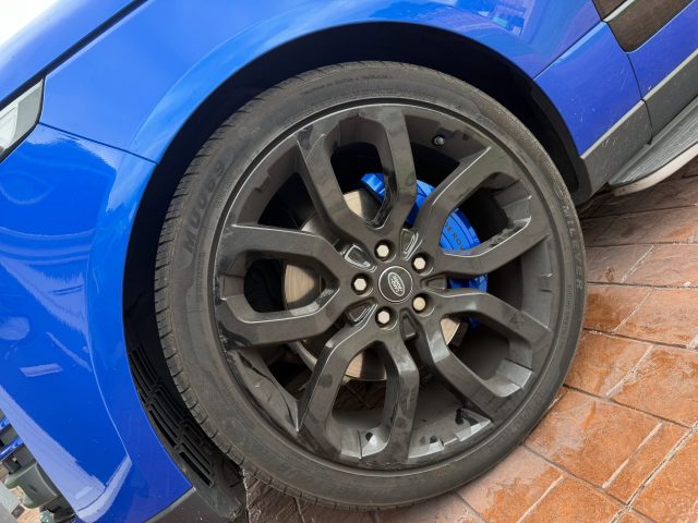 Range roverrrr!!🛞😌

Calipers painted In velocity blue😱🥶💙

Black Range Rover decals 😍

12 months warranty 😌

Dm us not to get booked in✅

#rangerover #caliperpainting #4x4 #artist #viral